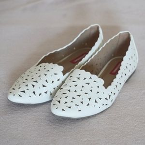 UNIONBAY White Flats Size 8.5